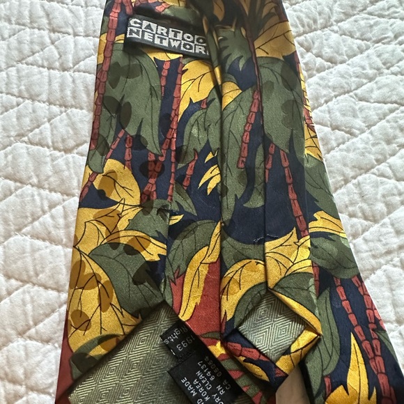 Tie - Picture 12 of 13